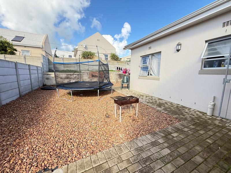 3 Bedroom Property for Sale in Dalsig Western Cape